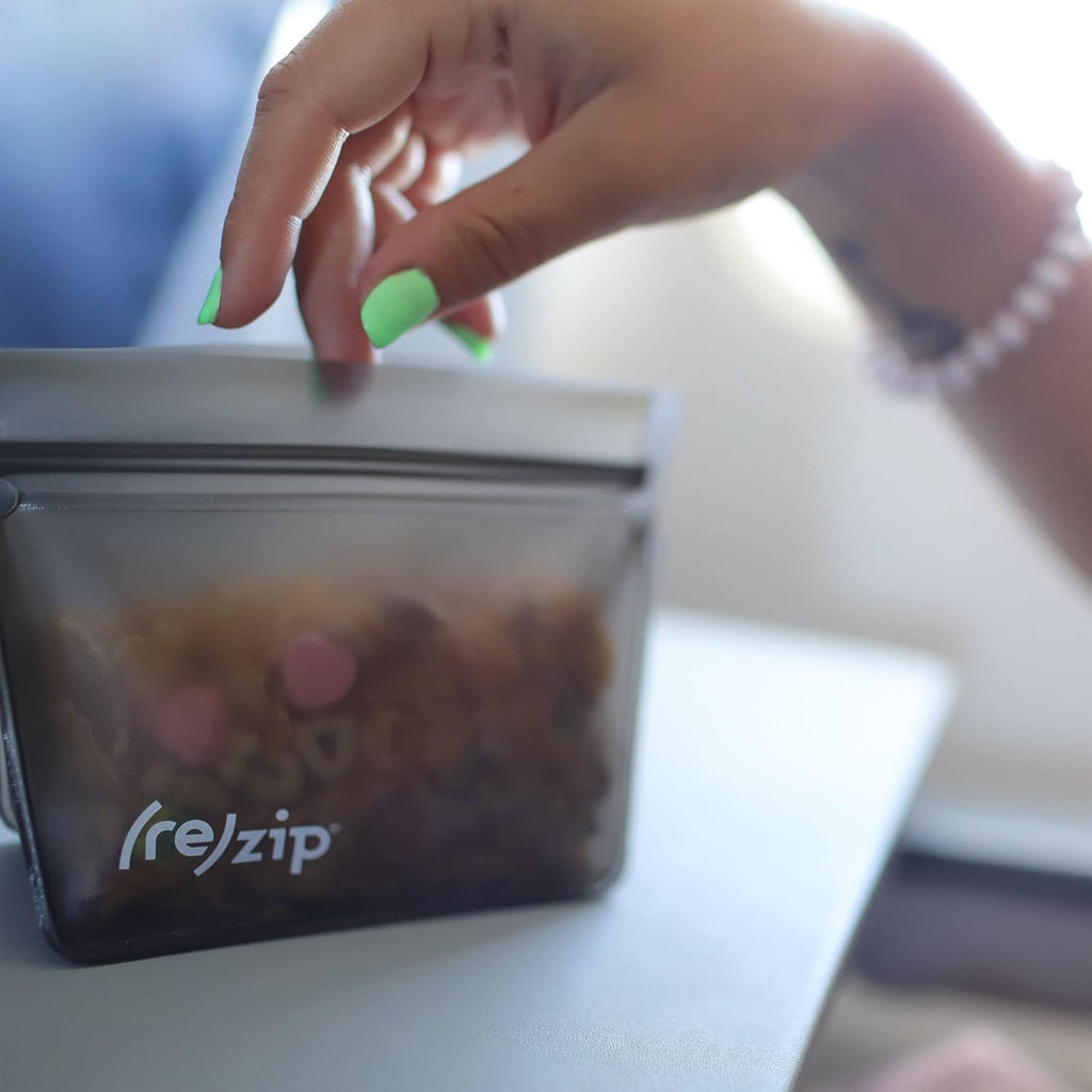 (re) zip 3-Piece Stand-Up Reusable Bag Kit | BPA-Free, Food Grade, Leakproof, Travel Friendly, Freezer and Dishwasher Safe | Quart (1), 2-Cup (1), Snack Size (1) | Solid Gray